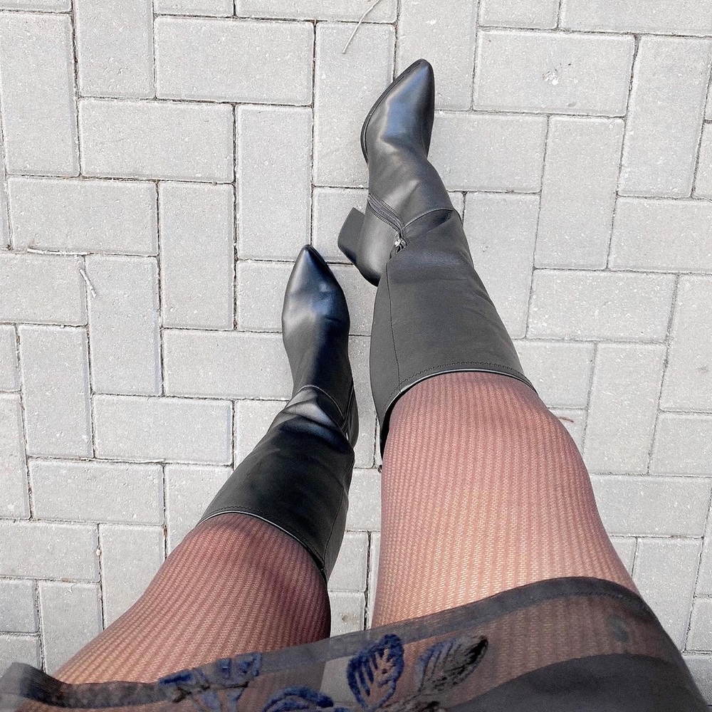 Marc Fisher knee high leather heels boots